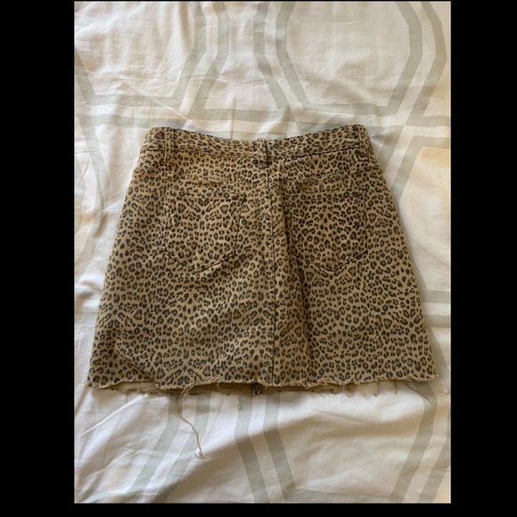 Mini skirt - Picture 3 of 4
